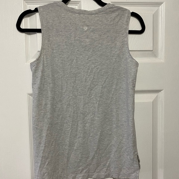 Lululemon Muscle Swing Tank - Picture 4 of 5